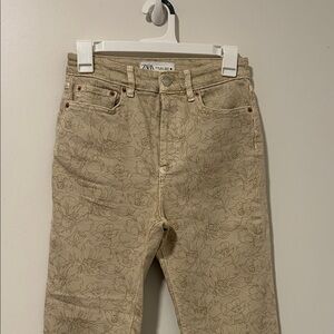 Zara The Dreed Flare Floral Printed Jeans Size 4